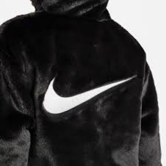 Nike Sportswear Essentials Hoodie Faux Fur Size Small Black White DV0764-010 NWT - Picture 2 of 3